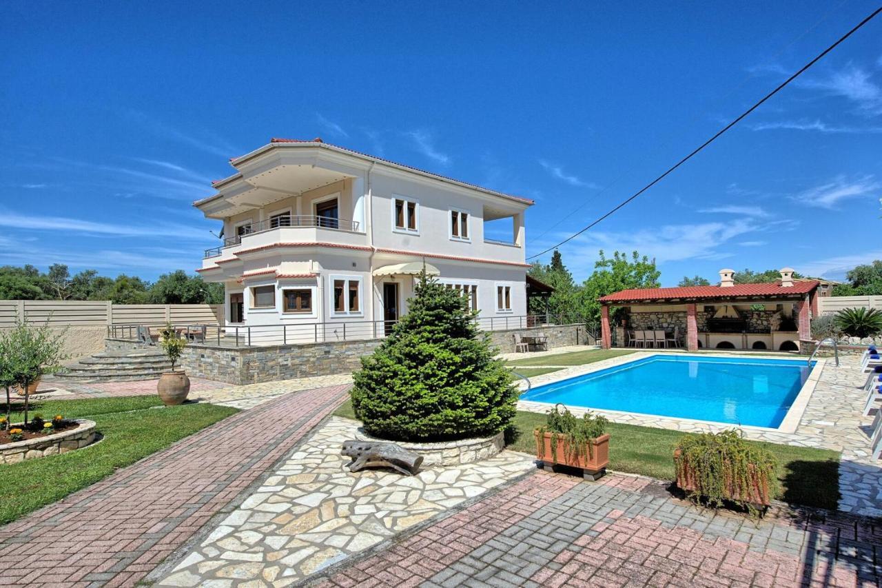 Acharavi Beach Villa By Posarellivillas Exterior foto